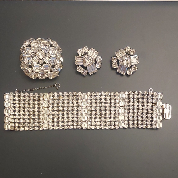 Albert Weiss Silver Bracelet and Earring Set - Picture 1 of 6